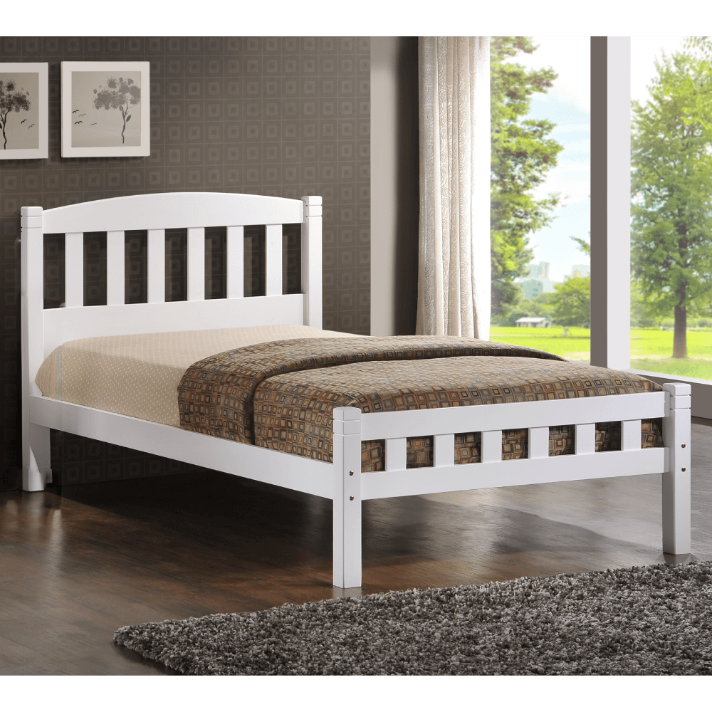 Sofia Full Bed in White By Casa Blanca